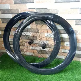 WHEELSET CARBON MODEL EVOLUTION SERIES 6065 DISC BRAKE WHEELSET SEPEDA