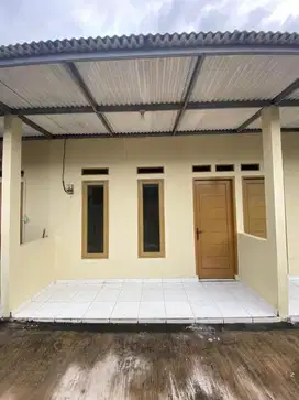 Kontrakan 3 petak ada kamar dengan pintu