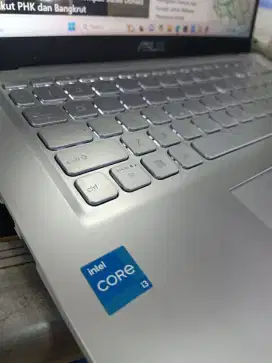 Likenew Laptop Asus Vivobook Core i3 Generasi 11 Ram 8 SSD 51GB 14inch