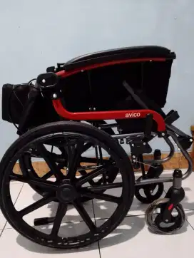 Dijual Kursi Roda Avico baru bberapa kali pakai