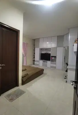 Dijual Rumah Mewah Hook 3 lantai Banjar Wijaya Kota Tangerang
