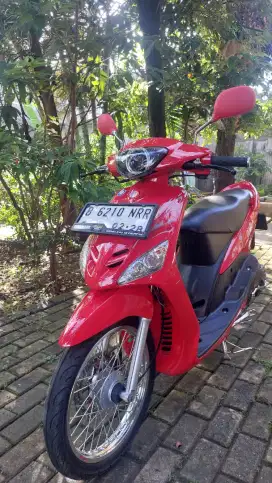 Yamaha mio 2004 merah maron