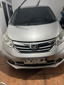 Honda Freed 1.5 E PSD 2012