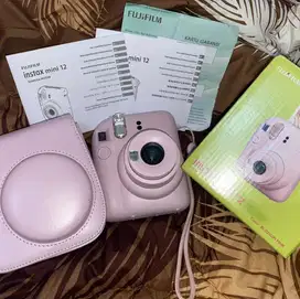 Instax Mini 12 Blossom Pink Mulus + Case & Box Lengkap