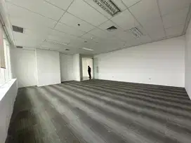 Sewa Ruang Kantor Full Furnish di Plaza Oleos Simatupang