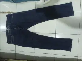 Celana jeans second pria merk Armani jeans size 31