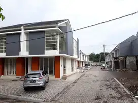 ruko jambangan town house