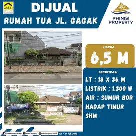 RUMAH TUA JLN.GAGAK PINGGIR JALAN