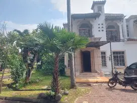 dijual rumah di lippo