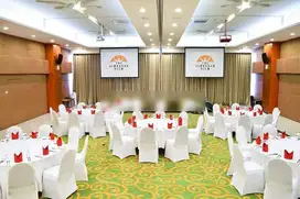 Hotel Bintang 4 cantik strategis dn tenang