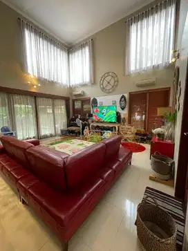 Dijual Rumah di Hook, Full Furnished,di Puri Beta, Ciledug