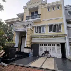 Dijual Cepat Rumah 2 Lantai Cluster Akasia (HOEK) BGM PIK 1