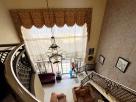 Rumah Minimalis Tropical 2 Lt Mewah Pakuwon City