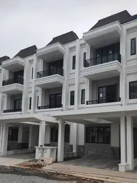 Dijual Rumah Premium 3 Lantai Bagus Murah Dekat Binus Alam Sutera