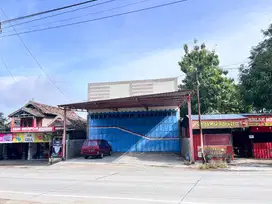 Gudang Strategis Tepi Jl Raya Solo - Batujamus SIAP PAKAI
