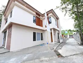 Rumah Rumah 2 Lantai  Minimalis Dekat Kampus UMY Harga Murah