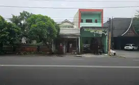 Rumah Kantor 1,5 Lantai Strategis di Jalan Veteran Tipes Serengan Solo