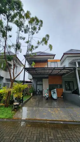 Dijual Rumah 2 lantai siap huni di Perumahan kedaton bsb mijen