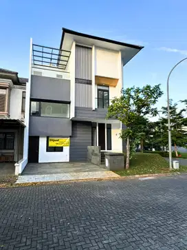 Rumah Baru Modern Konsep Split Level di Greenwich Bsd City