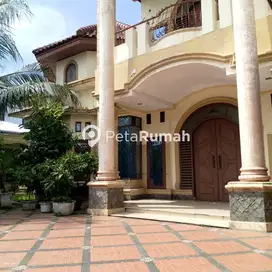 DIJUAL RUMAH JALAN KARYAWAN (KEVIN TJUATJA)
