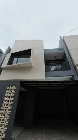 rumah siap huni dijatiasih strategis hanya 5 menit ke komsen jatiasih