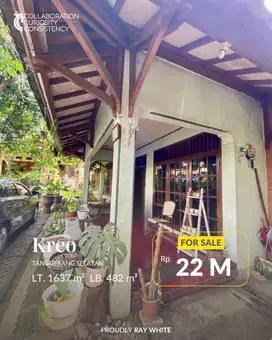 Rumah dengan Halaman Luas