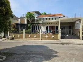 DIJUAL RUMAH CANTIK DI BUNGA² MALANG 1 LANTAI