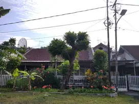 Dijual Rumah Terawat Dekat Mall di Buah-buahan Sukun Malang