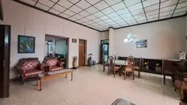 Dijual rumah sayap diponegoro cocok untuk rumah tinggal dan kantor