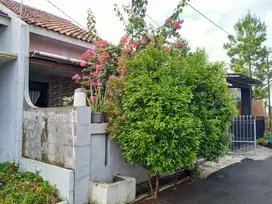 jual rumah dekat  bukit cimanggu city dan stasiun cilebut.