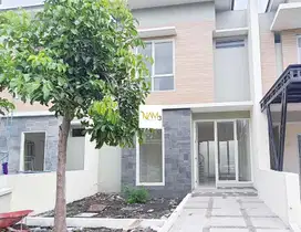 rumah dua lantai di surabaya kota cukup booking 10 juta