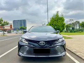 (KM 14 RIBU) Toyota NEW Camry 2.4 V A/T Hitam 2021 LIKE NEW!