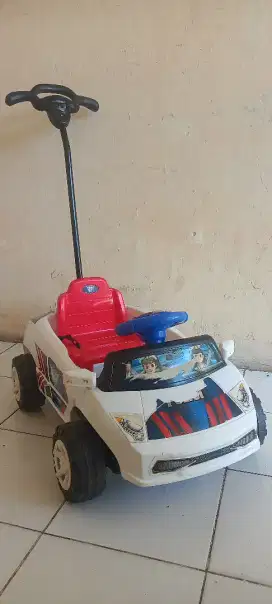 Mobil Dorong Anak