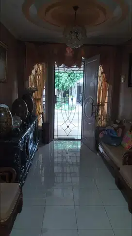 Dijual Rumah 2 lantai Cluster Versailles BSD