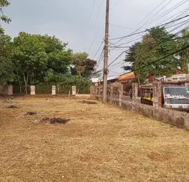 Dijual rumah hitung tanah ex Restoran