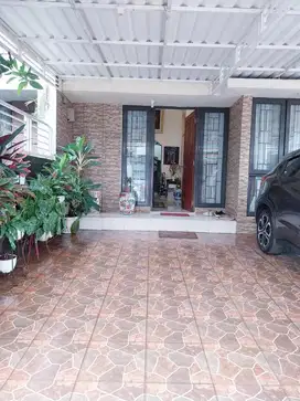Dijual Rumah Perumahan Cibubur Residence, Dalam Cluster