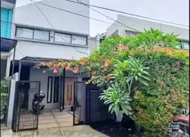 Rumah mewah Griya Bintara pondok kopi