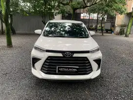 KM 14.000 TOYOTA AVANZA 1.3 E MT 2023
