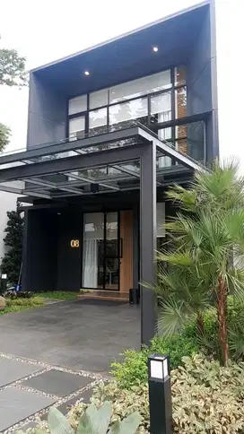 Rumah modern exlusive 5 kamar di lippo cikarang