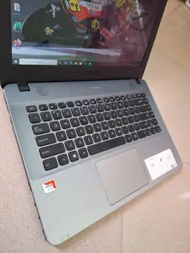 BISMILLAH DI JUAL LAPTOP ASUS A9 RAM 8GB SSD 256GB SIAP PAKAI