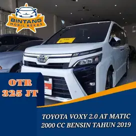 TOYOTA VOXY 2.0 AT AUTOMATIC 2000 CC BENSIN TAHUN 2019 SUNROOF