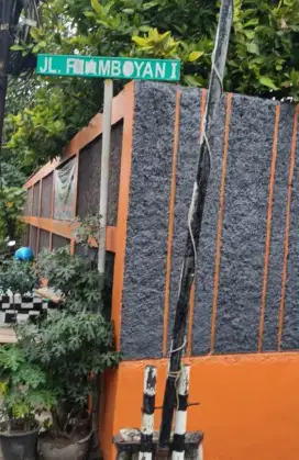 Dijual rumah murah akses jalan 2mobil lokasi menteng dalam tebet