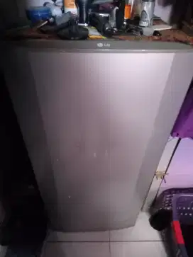 Jual kulkas LG seken
