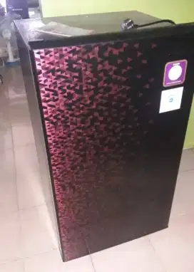 Dijual cepat kulkas 1 pintu merk sharp