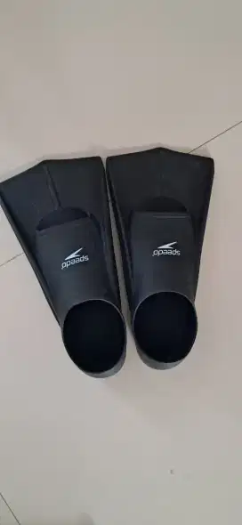 Sepatu Renang Katak Size 30-32