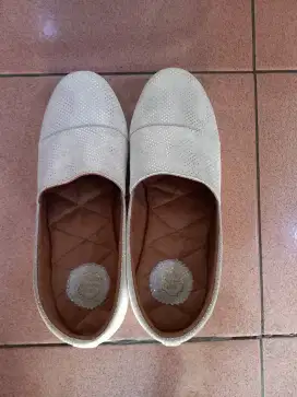 Sepatu Wanita Hak Tinggi