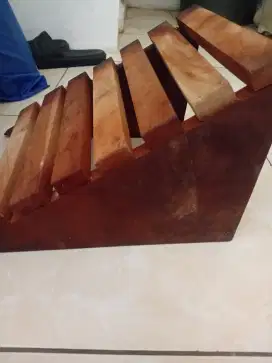 Kayu tanjakan motor