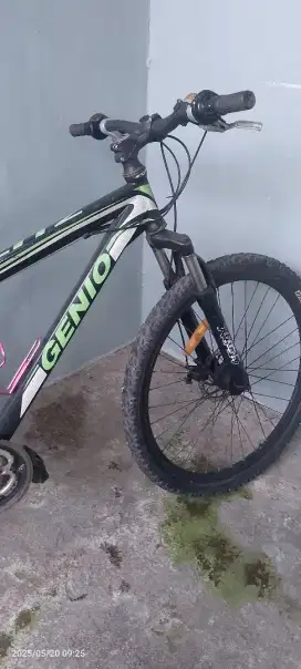 Sepeda gunung MTB Genio 7 speed Shimano