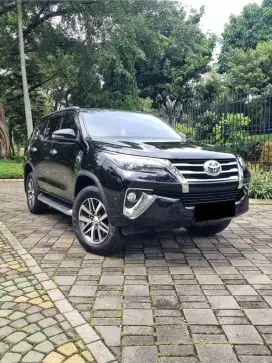 Harga Cash! Toyota Fortuner VRZ Diesel 2020 Hitam
