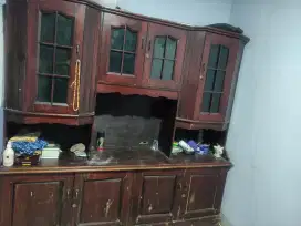 Lemari kayu tua Kokoh